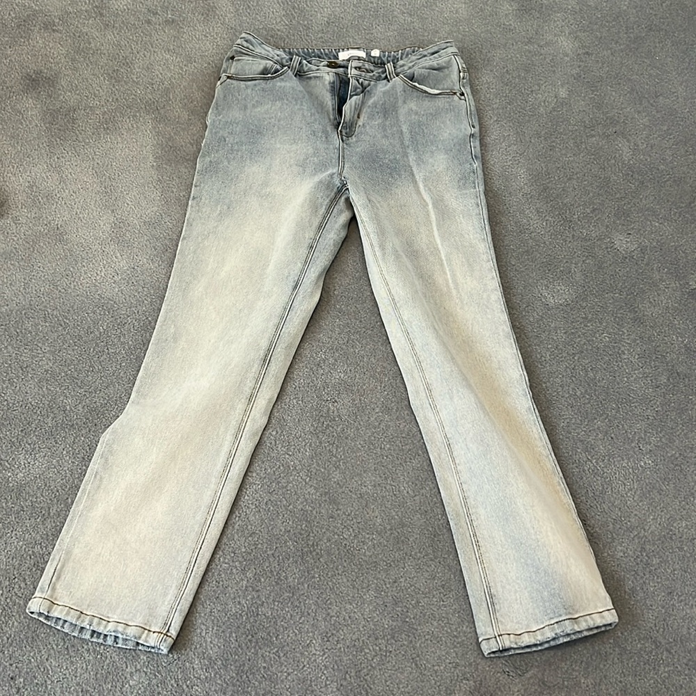 a lives a light blue jeans straight leg